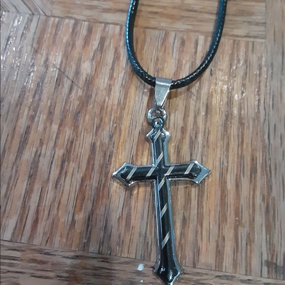 Skull ring - Picture 3 of 8